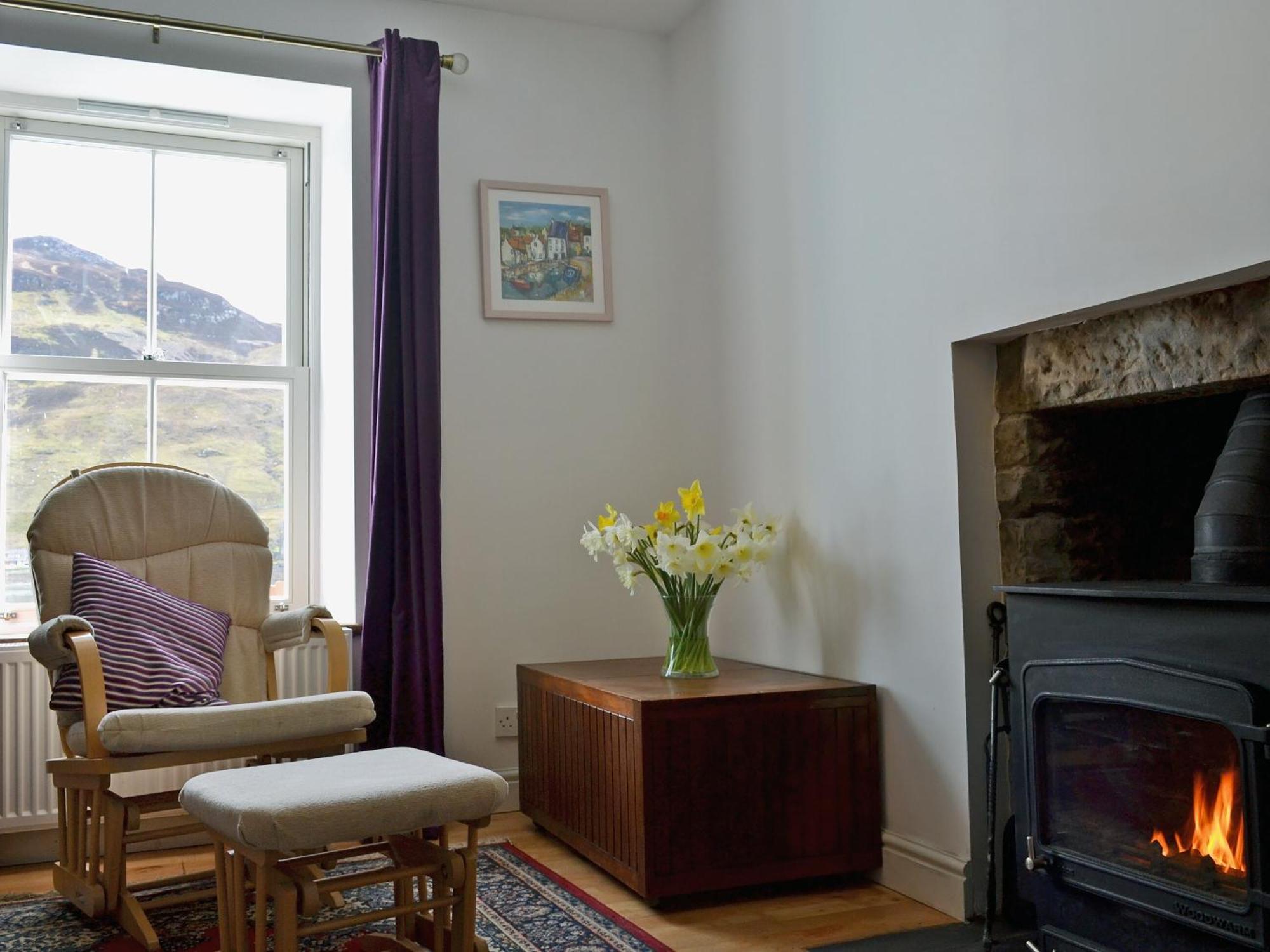 Loch Shore Cottage Dornie Exteriör bild
